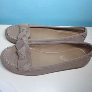 Elie Tahari  Womens Size 37.5 Tan Suede Moccasin Flats Fits US Size 7
